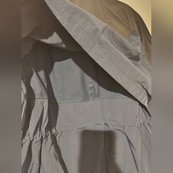 Lululemon Evergreen Anorak Jacket True Navy And Black Womens Size 8 - Picture 6 of 9